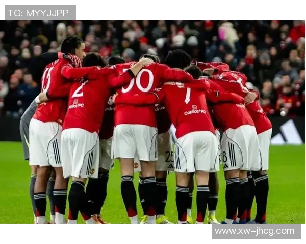 足总杯激战曼联与巴萨鏖战至平局全场沸腾瞬间回顾