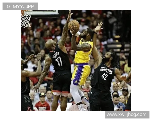 世界杯焦点战尤文图斯与那不勒斯激战成平引发争议判罚引爆全场