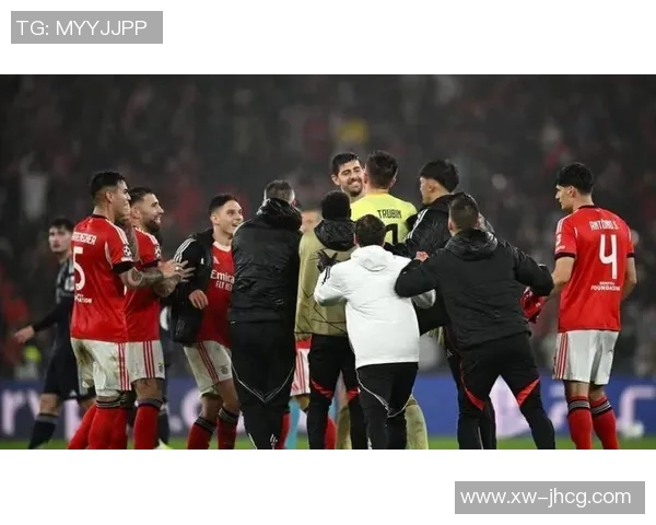 中超激战皇马凭借点球险胜利物浦全场瞬间沸腾解析