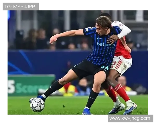 意甲激战:拜仁逆转国米补时绝杀引发全场狂欢